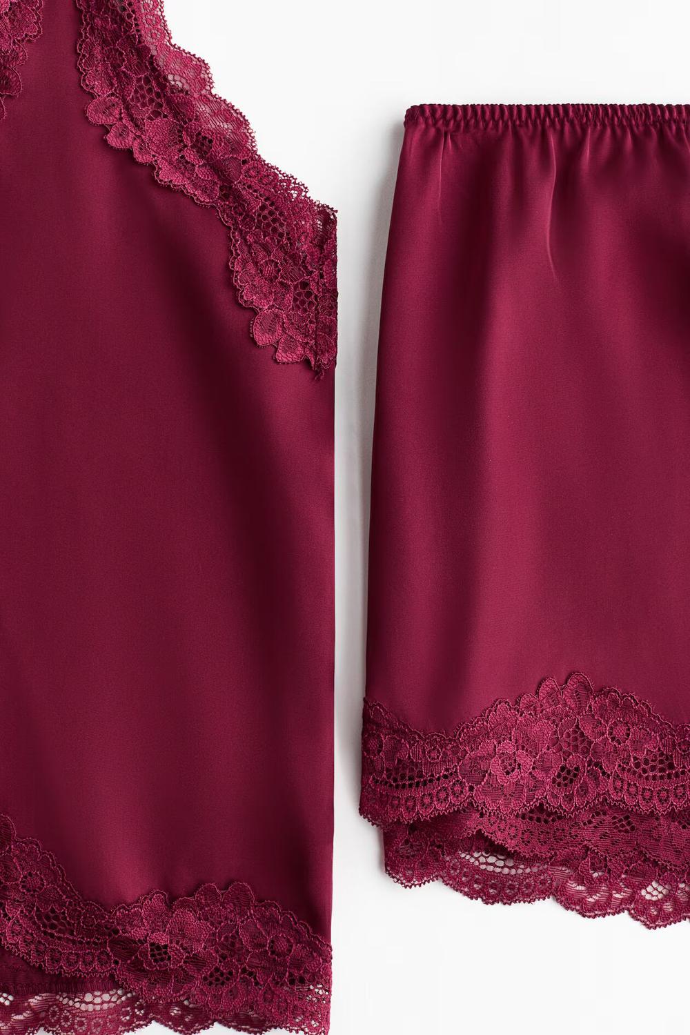 Пижама из атласа с кружевной тесьмой - H&M