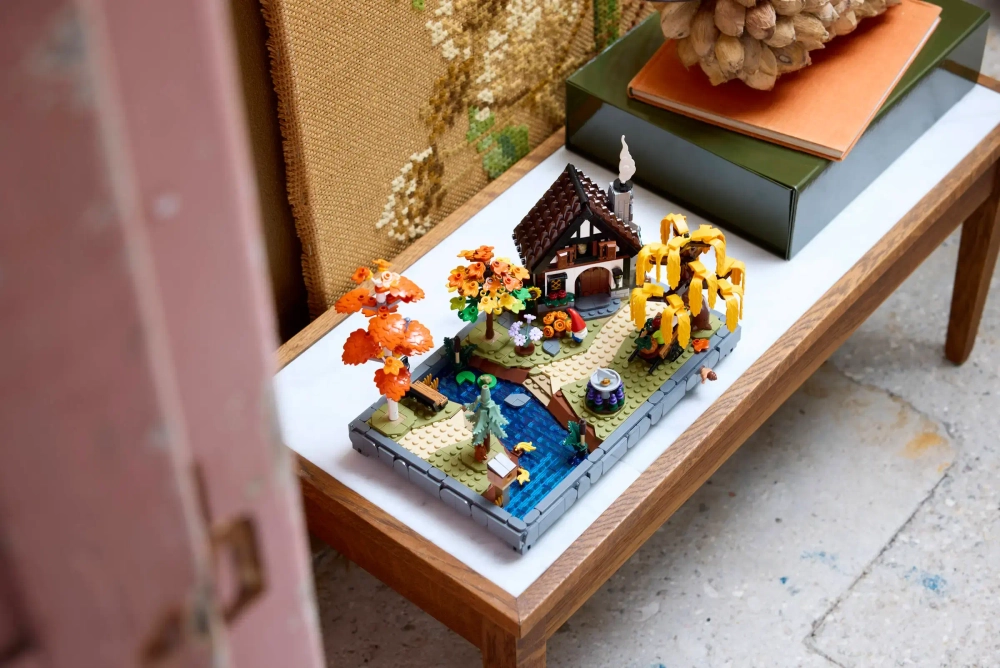 Конструктор LEGO Icons 11372 Autumn Cottage Garden