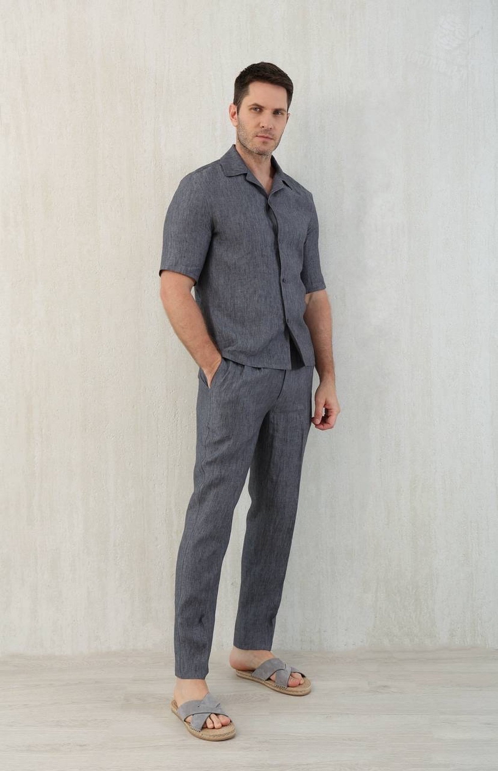Льняной костюм Brunello Cucinelli