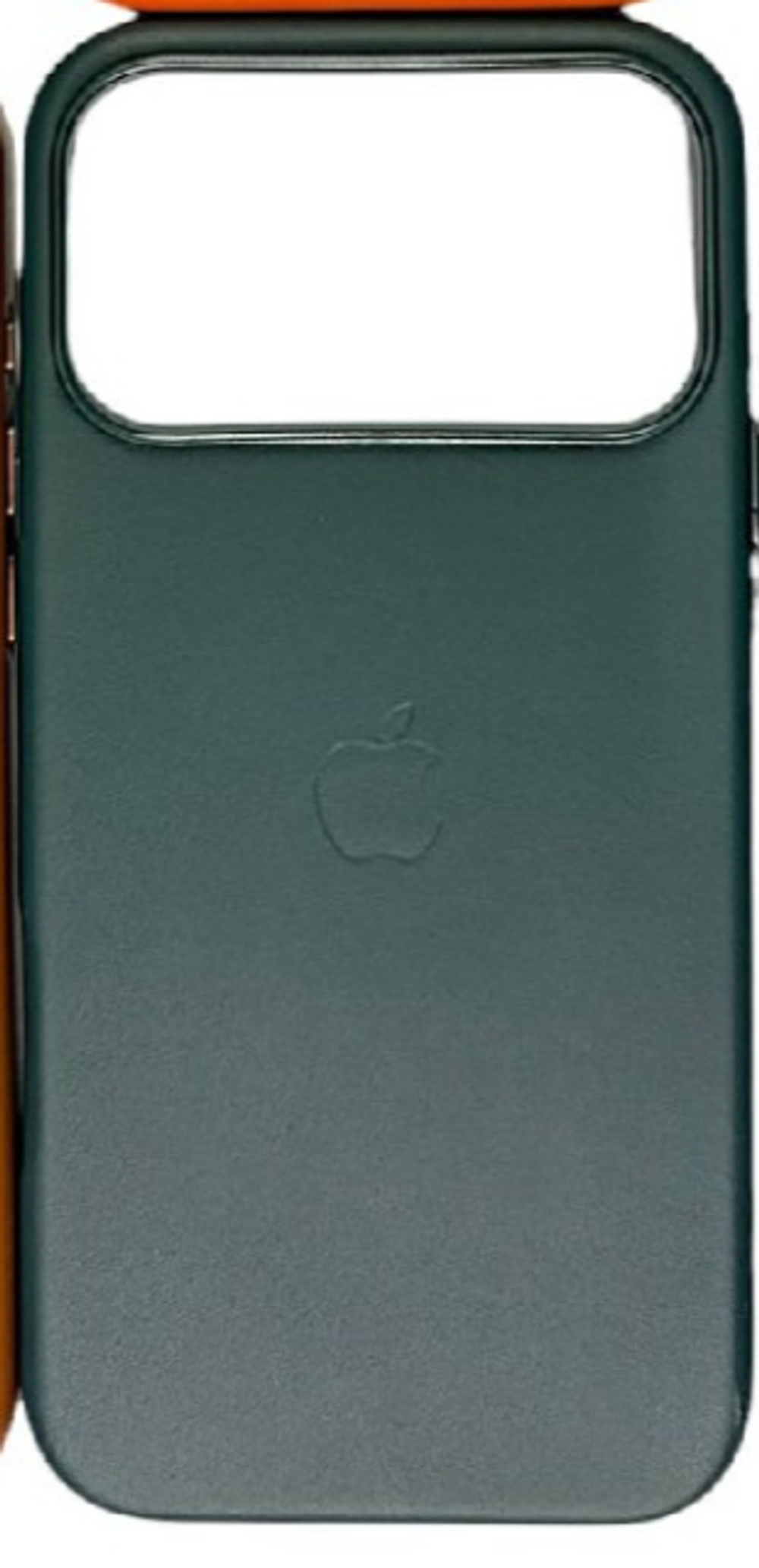 Чехол из натуральной кожи с MagSafe с кнопкой для iPhone 17 PRO MAX