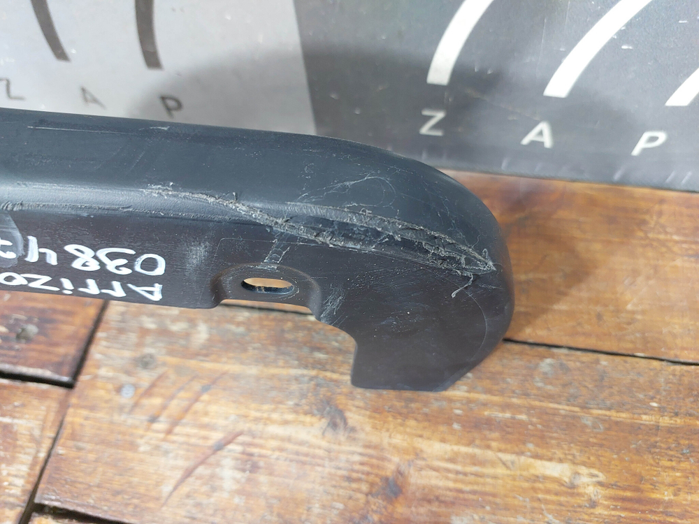 Накладка петли крышки багажника правая Chery Arrizo 8 22-нв Б/У Оригинал 403003856AAABK