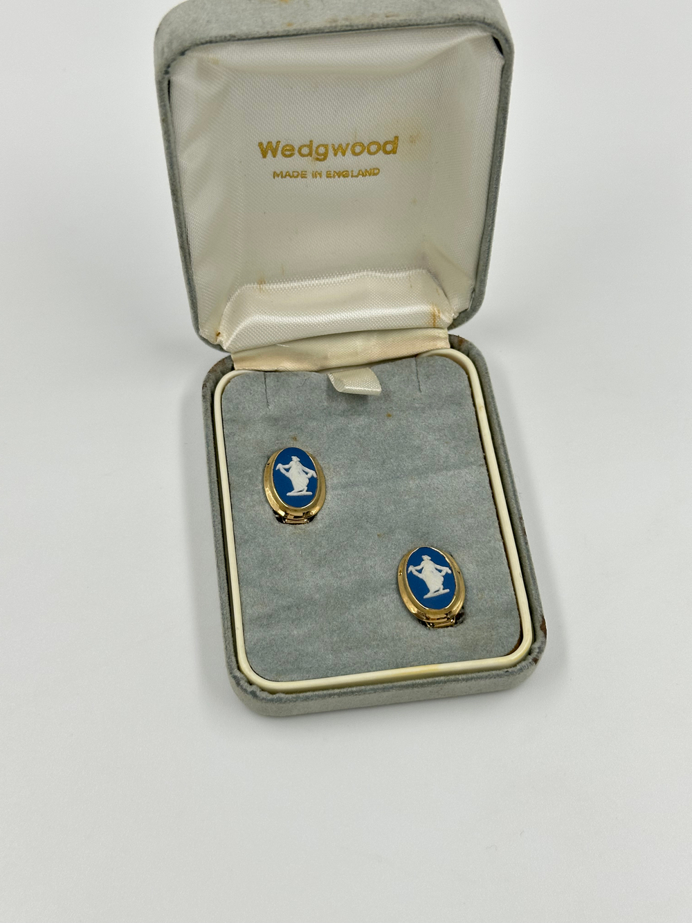 Клипсы Wedgwood синие