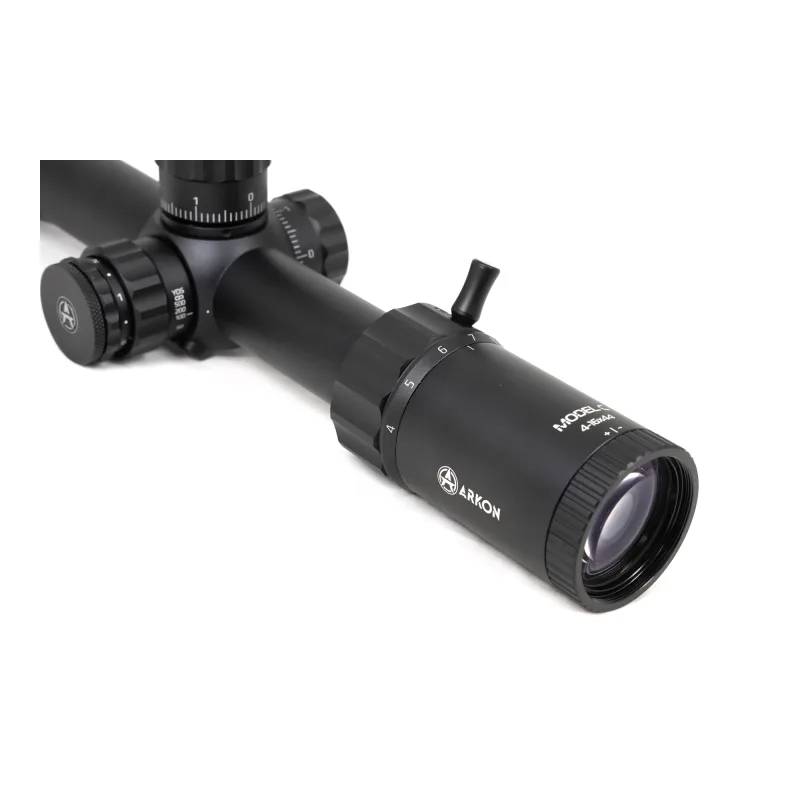 Оптический прицел ARKON Model C 4-16x44 / Аркон Модель Ц4 16 44 - крупный план окуляра и механизмов ввода поправок