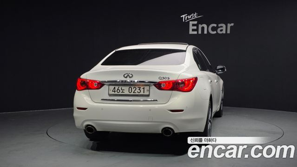 Infiniti Q50 3.5 — 2016