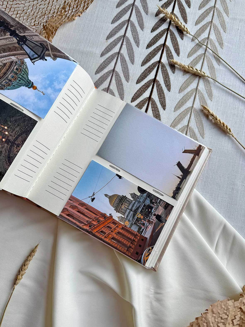 Фотоальбом Делюкс на 200 фото 10х15 см, бум. листы, книж. переплет, с окном свадебный platinum heart "платиновое сердце"