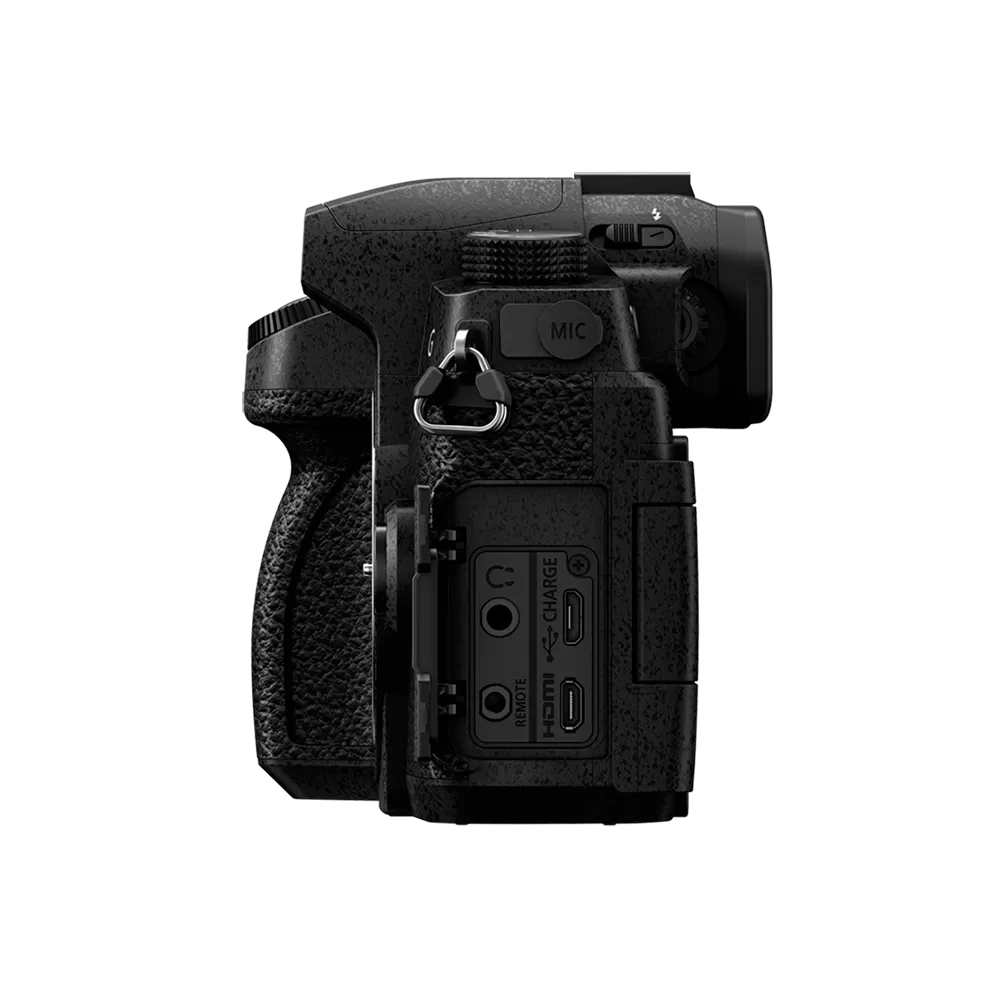 Цифровая фотокамера Panasonic Lumix DC-G90 Body