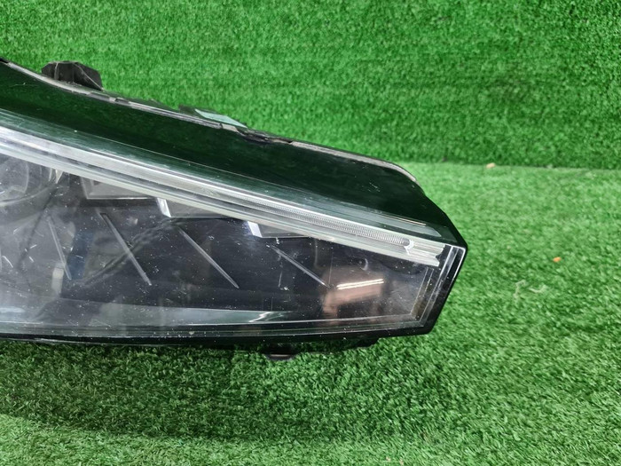 Фара правая Skoda Rapid 2 (2020-н.в.) LED