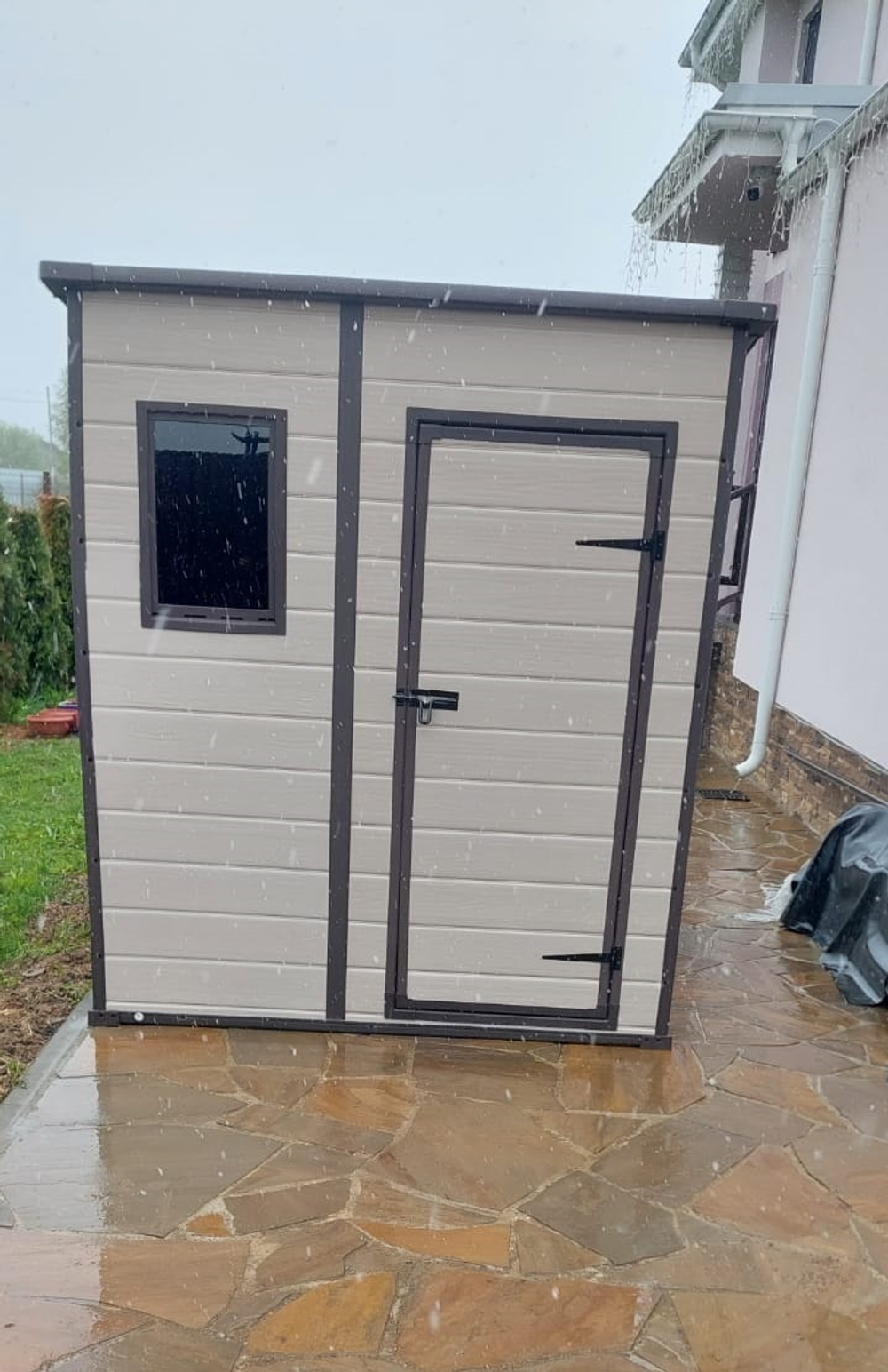 Пластиковый сарай Keter Manor Pent 6x6 beige