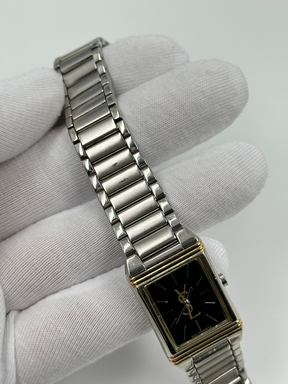 Часы Yves Saint Laurent Rectangular