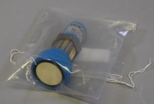 Ультразвуковой датчик SICK UM30-214112