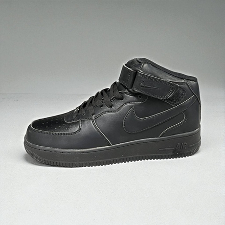 Nike Air Force Mid • Total Black