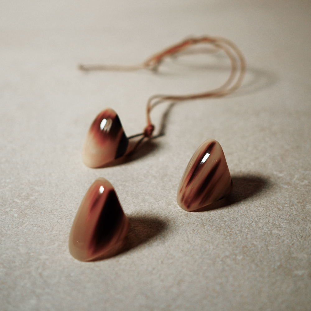 horn caramel ring