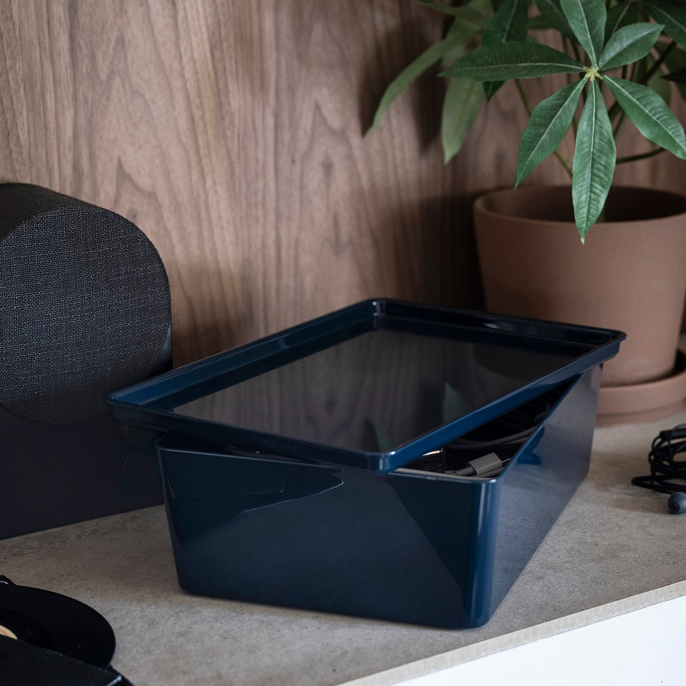 IKEA KUGGIS  (ИКЕА КУГГИС)  -  Контейнер - чёрно-синий 18x26x8 см