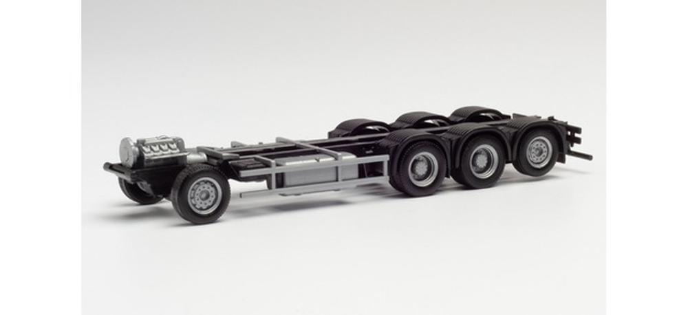 4-осное шасси грузового автомобиля Scania CR/CS. 2 шт.