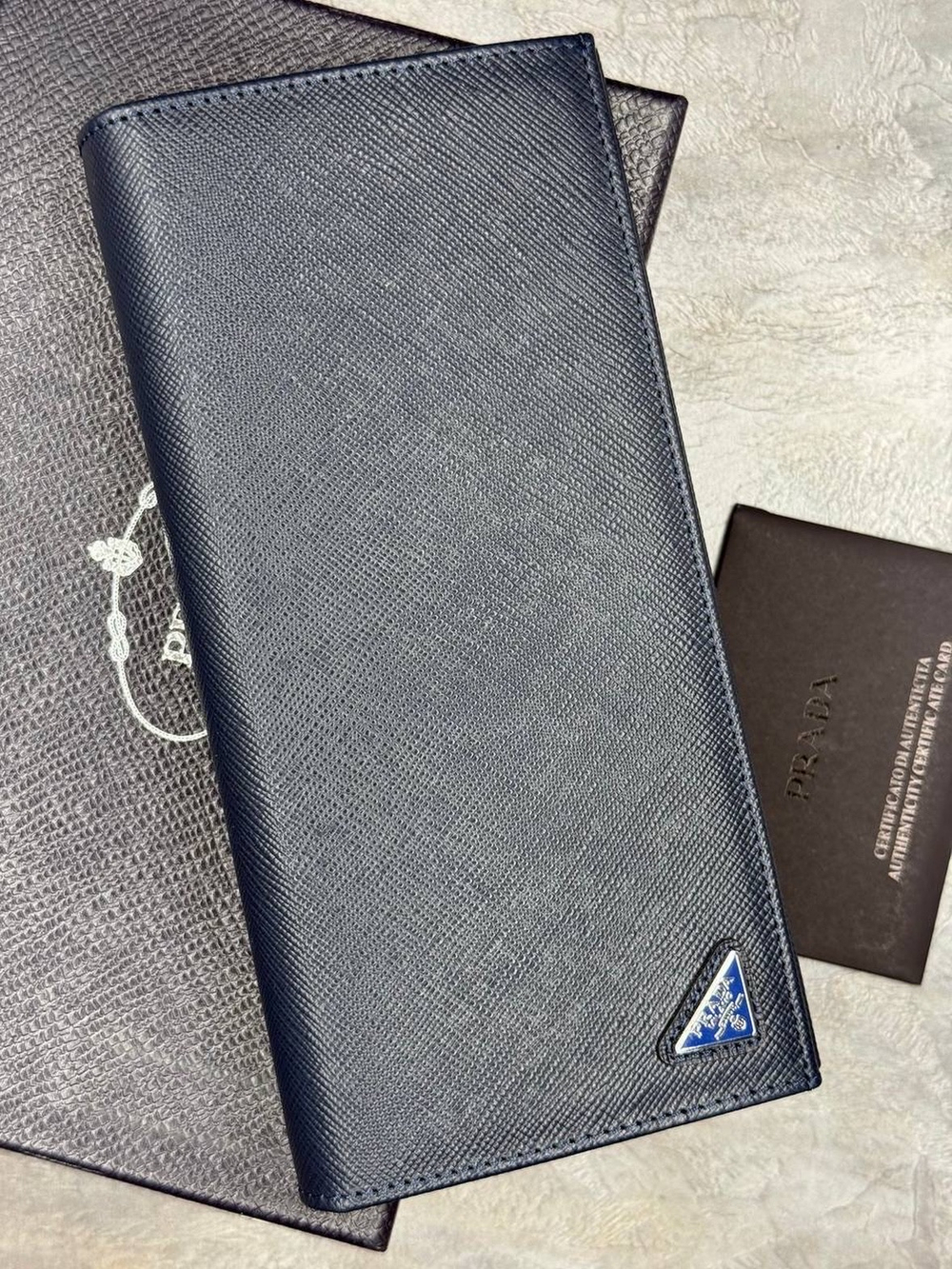 Бумажник Prada