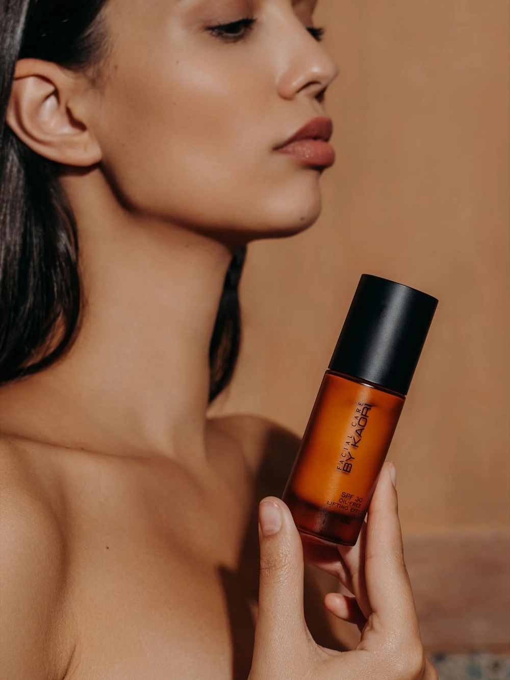 Эмульсия-флюид для лица с фактором защиты SPF-30 и эффектом лифтинга