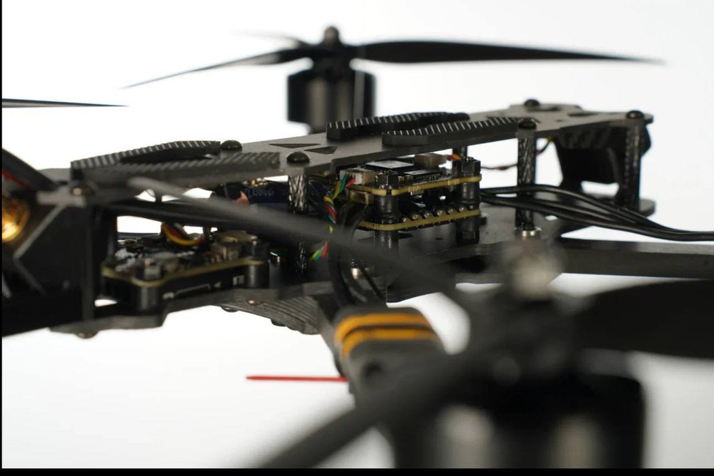 FPV дрон на оптоволокне Икар 10