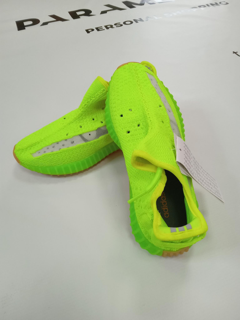 Кроссовки adidas&yeezy.Цвет салатовый/кислотный Размер 38,39,40