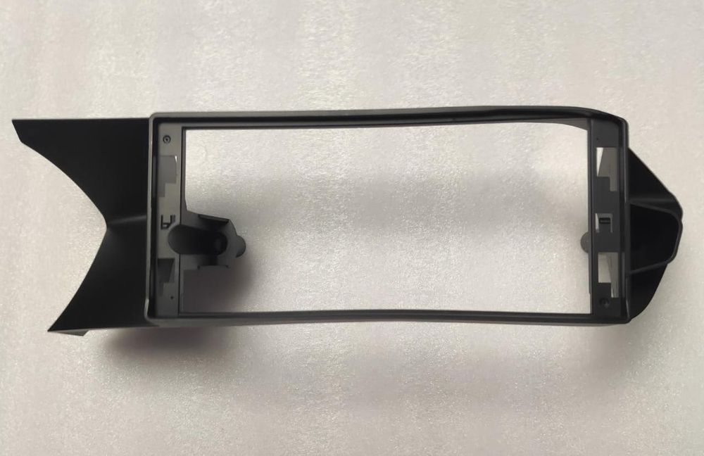 Установочный комплект для MERCEDES C class / G class / CLK W204 2011-2014 NTG 4.5  KUBERG MKD-BC008·11-14-C
