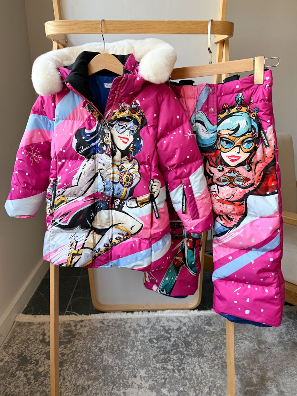 Пуховый комплект Dolce & Gabbana, 104