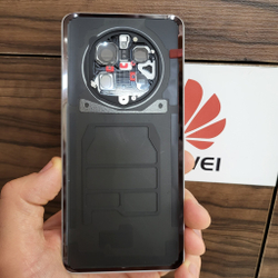 Крышка для Huawei Mate 50 Pro оригинальная (заднее стекло) цвет: серебристый