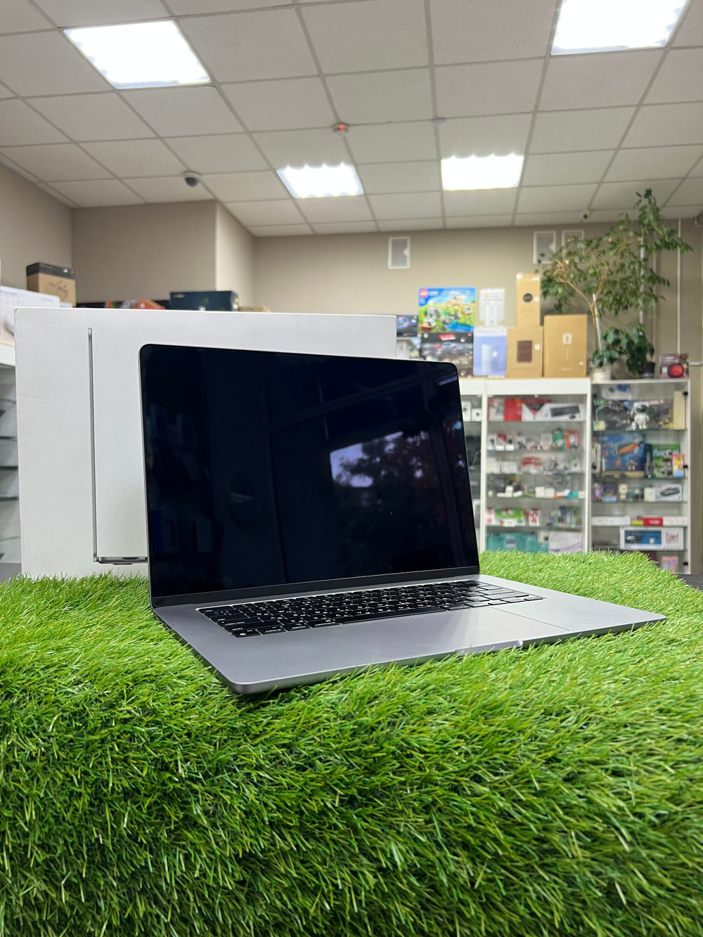 Б/У MacBook Air 15 M3/8/256 Gb