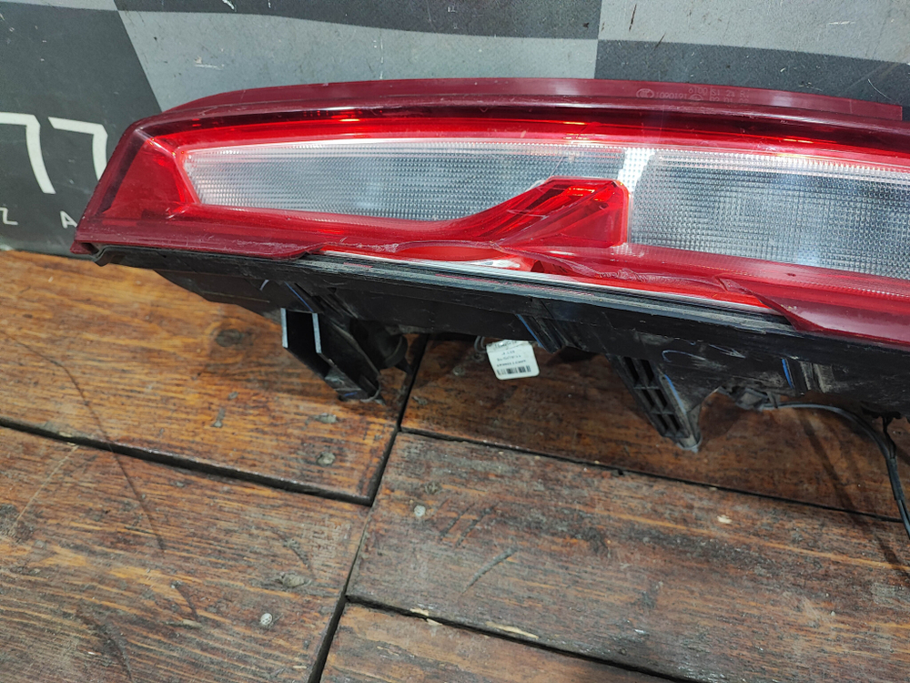Фонарь задний правый Chevrolet Camaro 6 15-18 Б/У Оригинал 84136773