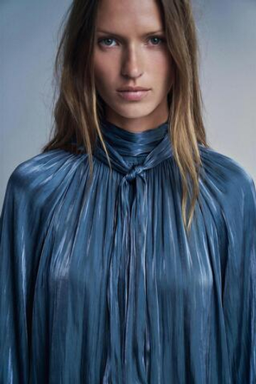 ZARA АТЛАСНАЯ БЛУЗА С БАНТОМ, МОРСКОЙ СИНИЙ