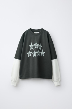 ZARA ЛОНГСЛИВ С ПРИНТОМ ТЕМНЫЙ АНТРАЦИТ