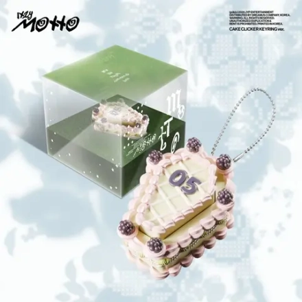 Альбом ITZY - MOTTO [Cake Clicker Keyring ver.]