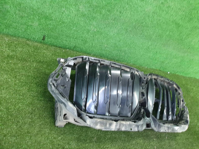 Решетка радиатора BMW X6 G06 (2019-н.в.)