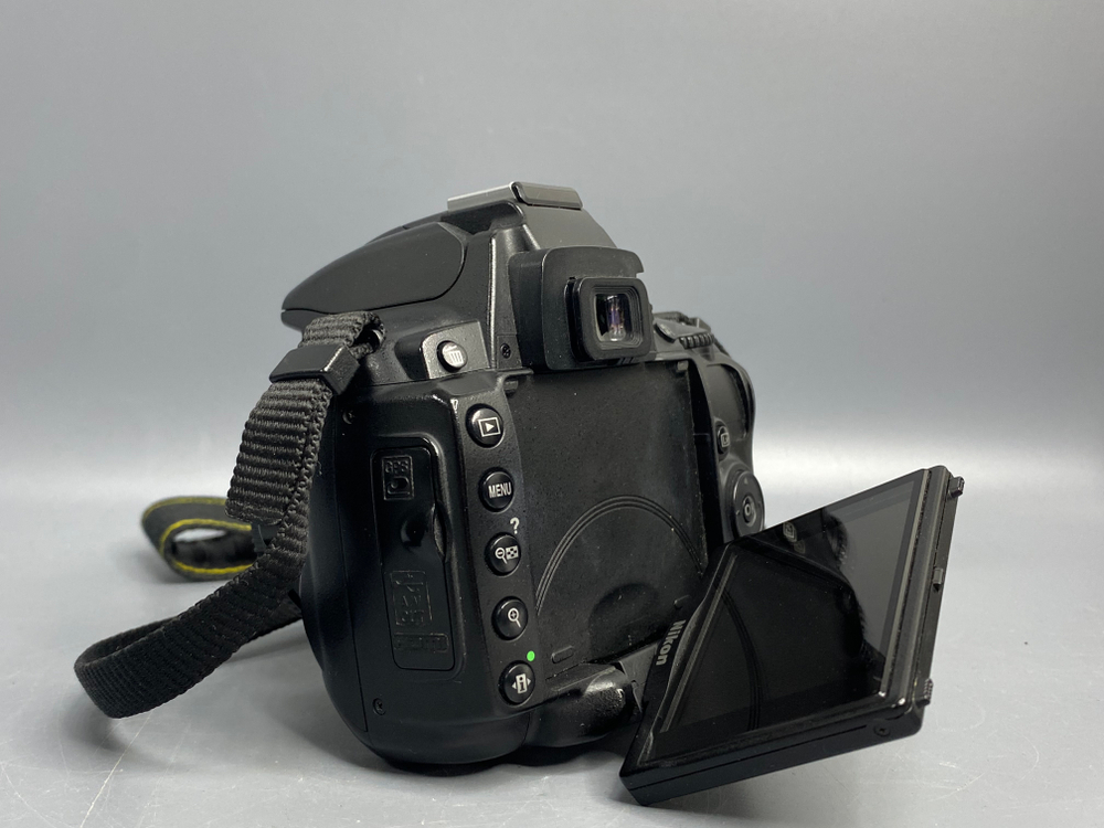 Nikon D5000 Kit 18-55mm