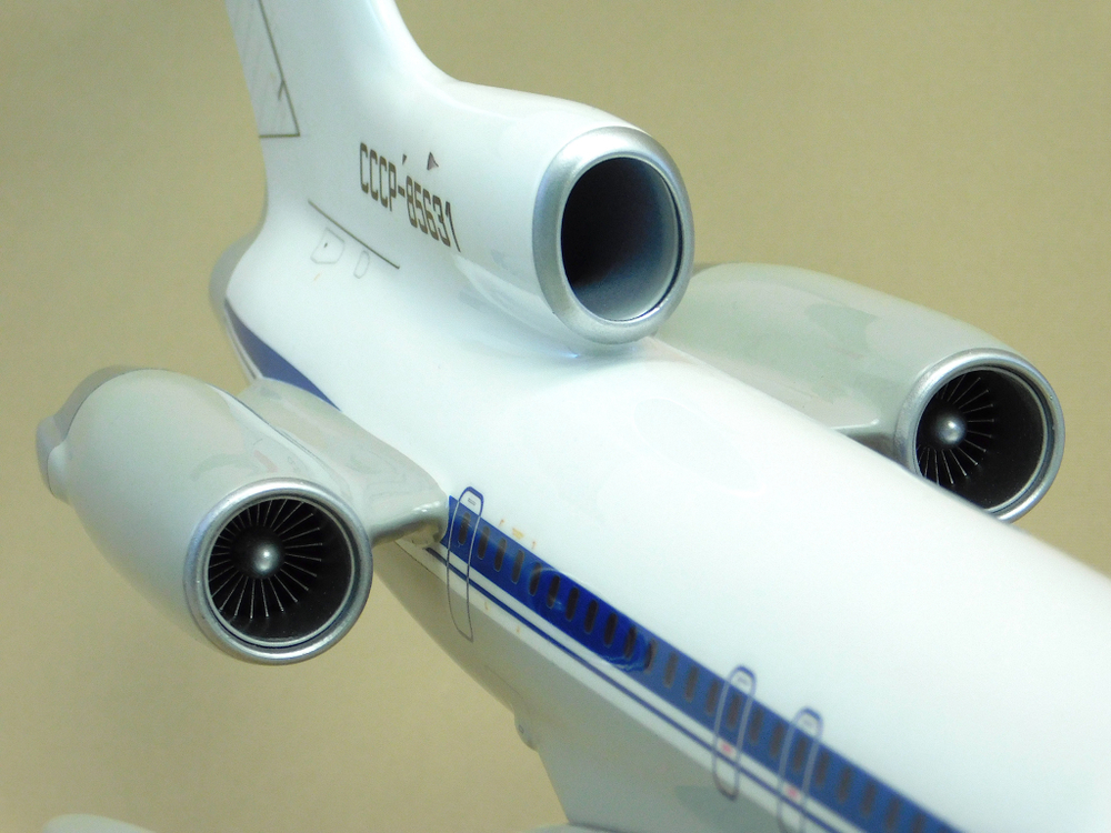 Модель самолета Ту-154М (М1:72, Аэрофлот СССР-85631)