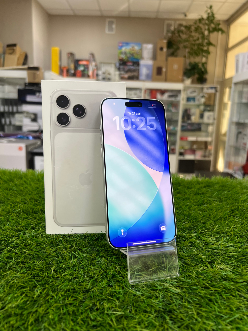 Б/У iPhone 17 Pro Max 256Gb Silver