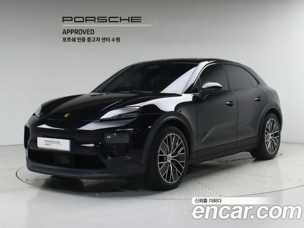 Porsche Macan 4S — 2025