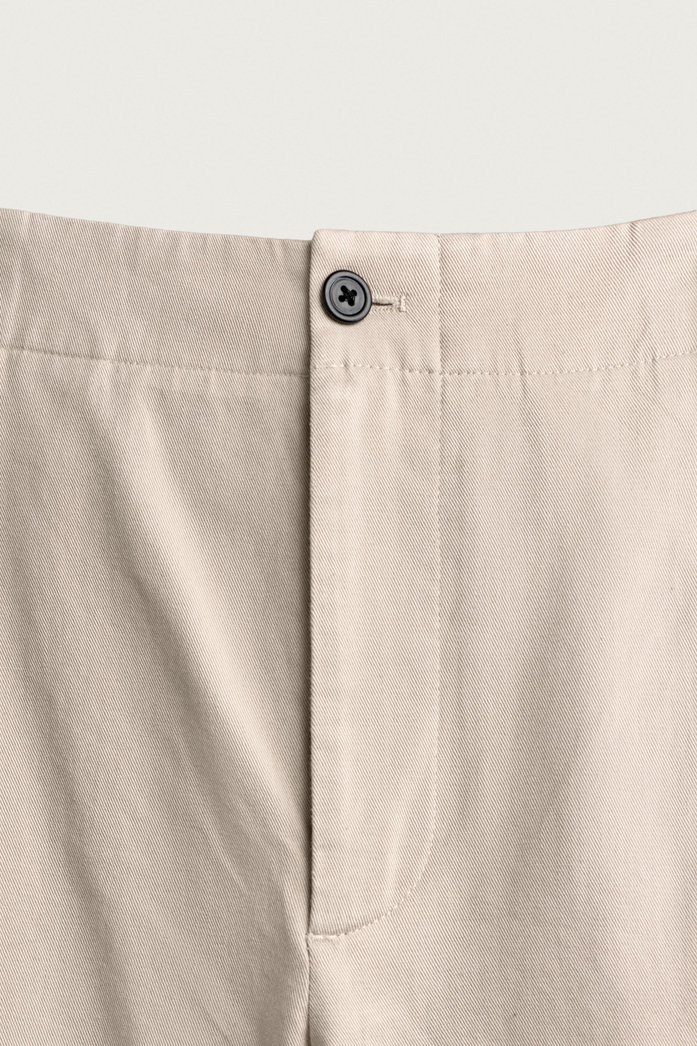 БРЮКИ ЧИНОС RELAXED FIT СО СКЛАДКАМИ — ZARA · 4015/640