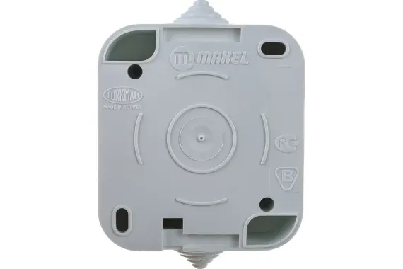 Розетка Makel Nemli Yer с заземлением с крышкой накладная IP44 белый 15808