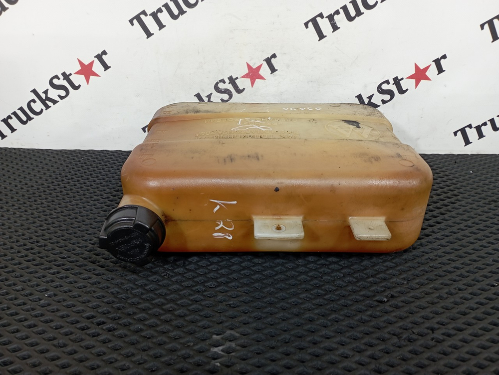 Бачок отопителя 7L
