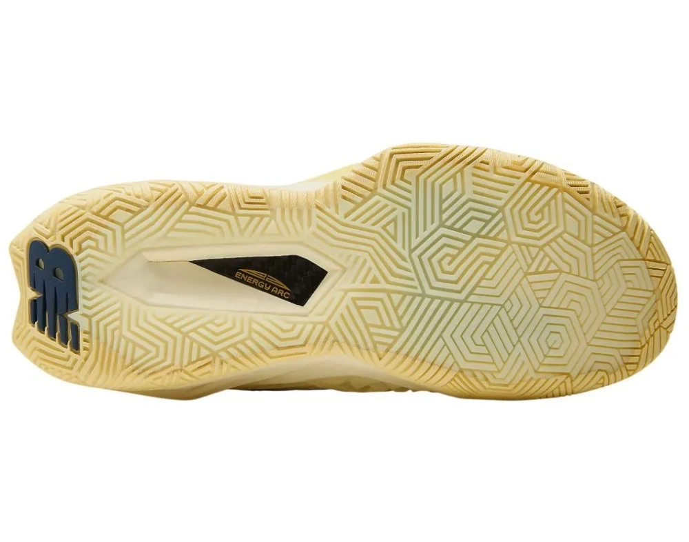 Женские теннисные кроссовки New Balance FuelCell Coco CG2 - yellow