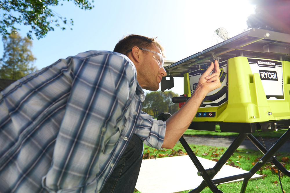 Распиловочный станок Ryobi RTS1800EF-G 5133002025
