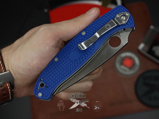 Складной нож Spyderco Resilience Lightweight 142PBL c клинком из стали CPM-S35VN, рукоять FRN