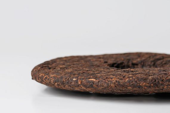 Herbata Shu Puer Gui Zhu 2010 (Czerwona pieczęć) 357g