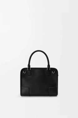 Loewe Маленькая сумка Amazona 180 из мягкой телячьей кожи, черный