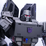 Робот трансформер Robosen Мегатрон (Ultimate Flagship Megatron)