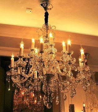 murano chandelier  SYLCOM 11-12  by Arlecchino Arts ( HK)