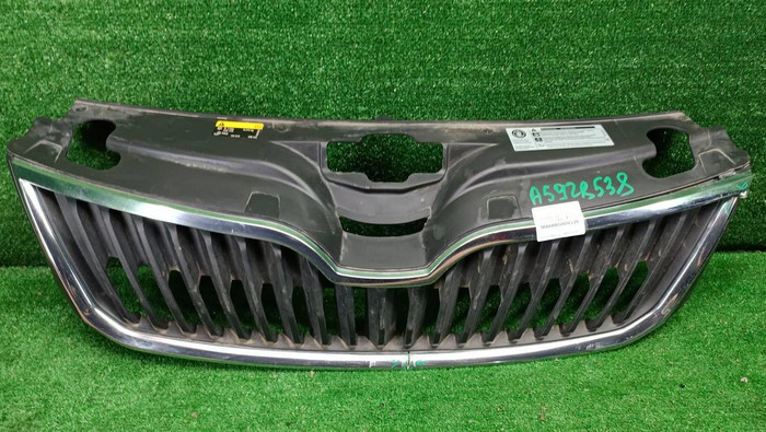 Решетка радиатора Skoda Rapid 1 (2012-2020)