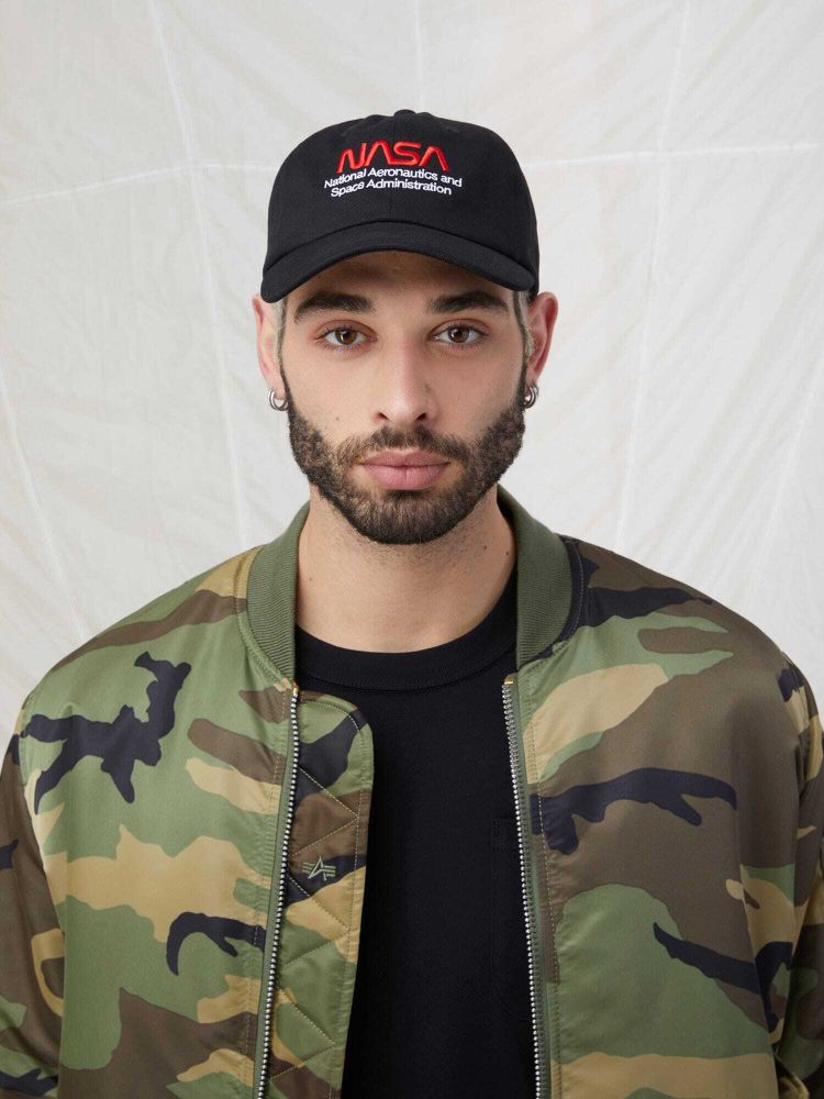 Бейсболка Alpha Industries Nasa Worm Logo Cap Black