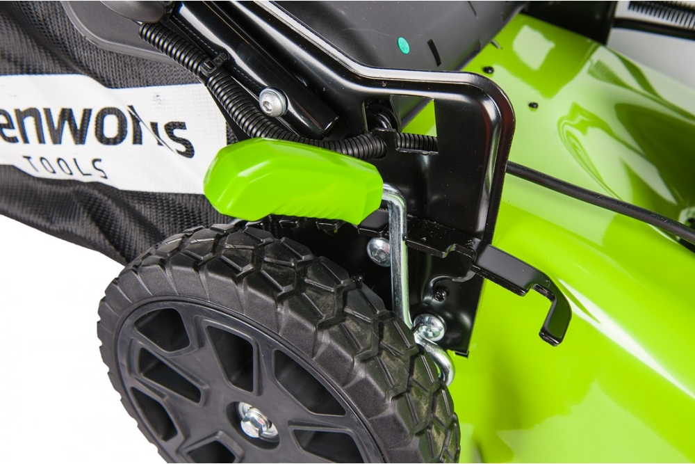 Аккумуляторная газонокосилка Greenworks GD60LM46HPK4 60V