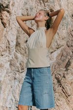 ДЖИНСОВЫЕ ШОРТЫ TRF СВОБОДНОГО КРОЯ СО СРЕДНЕЙ ПОСАДКОЙ И РАЗРЕЗАМИ — ZARA