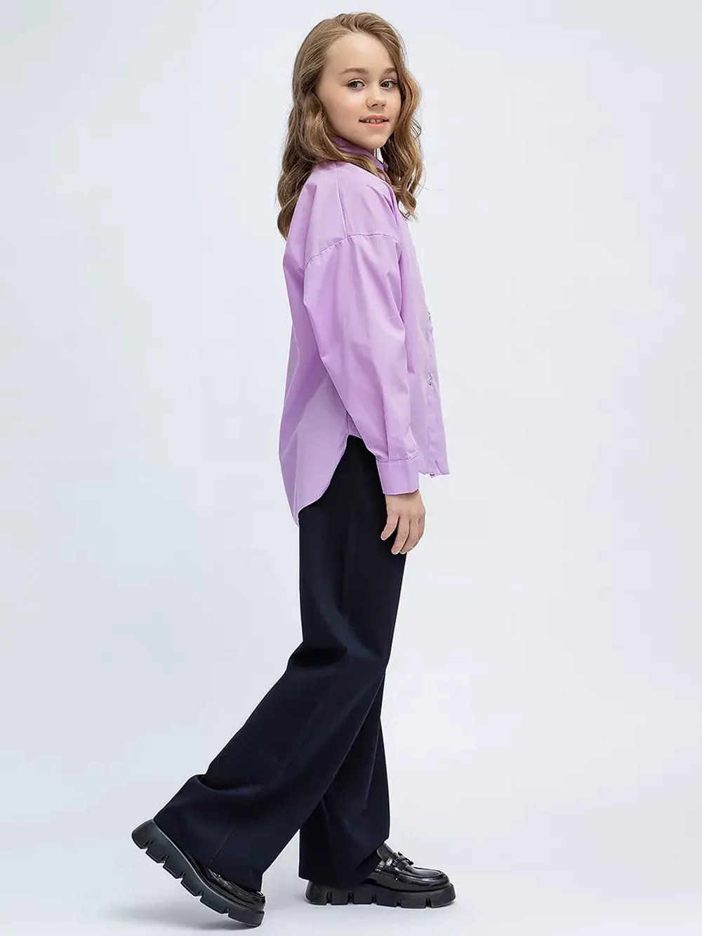 Школьная рубашка классическая oversize